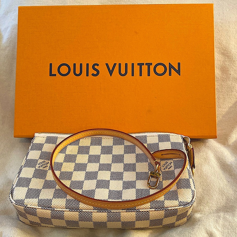Louis Vuitton Damier Azur Pochette